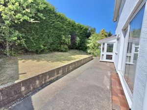 Photo 23- click for photo gallery